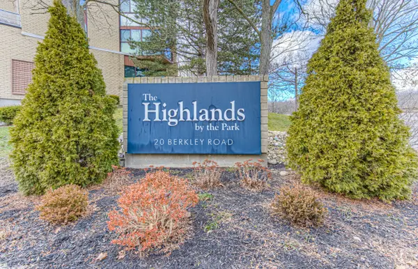 Cambridge, ON N1S 4S8,20 Berkley RD #703