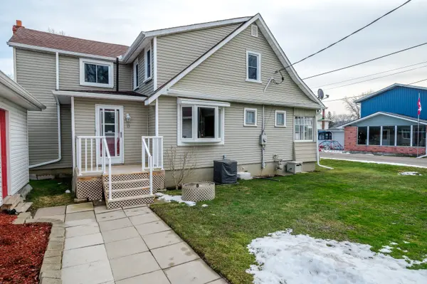 Kawartha Lakes, ON K0L 2W0,8 Alma ST N