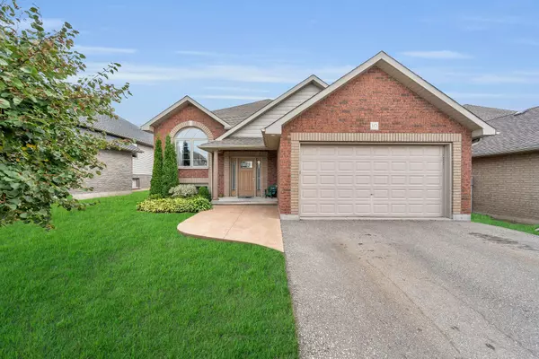 Norfolk, ON N3Y 4L1,10 Redbud CRES