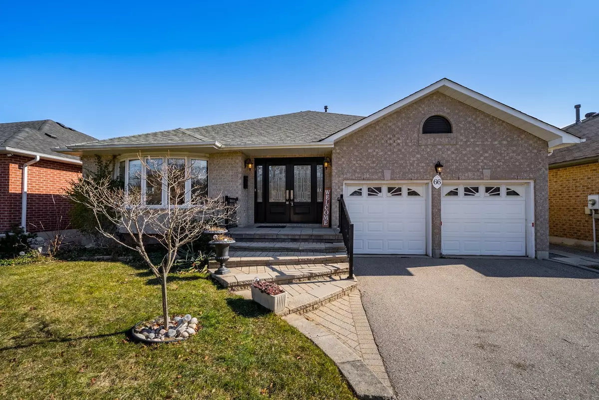 Whitby, ON L1N 8Z8,66 Inglewood PL