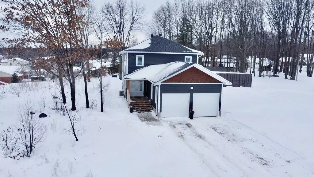 Penetanguishene, ON L9M 1H4,39 Payette DR