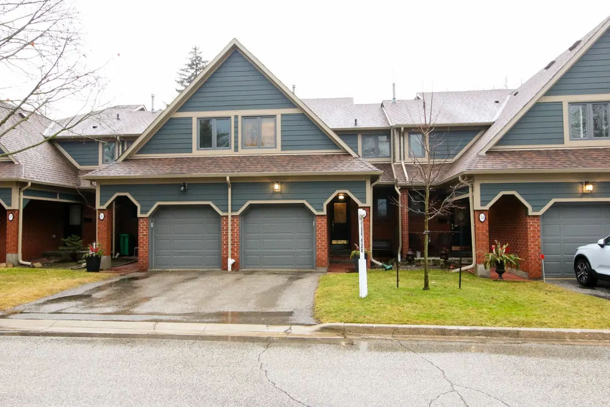 Mississauga, ON L5L 5M7,2199 Burnhamthorpe RD W #15