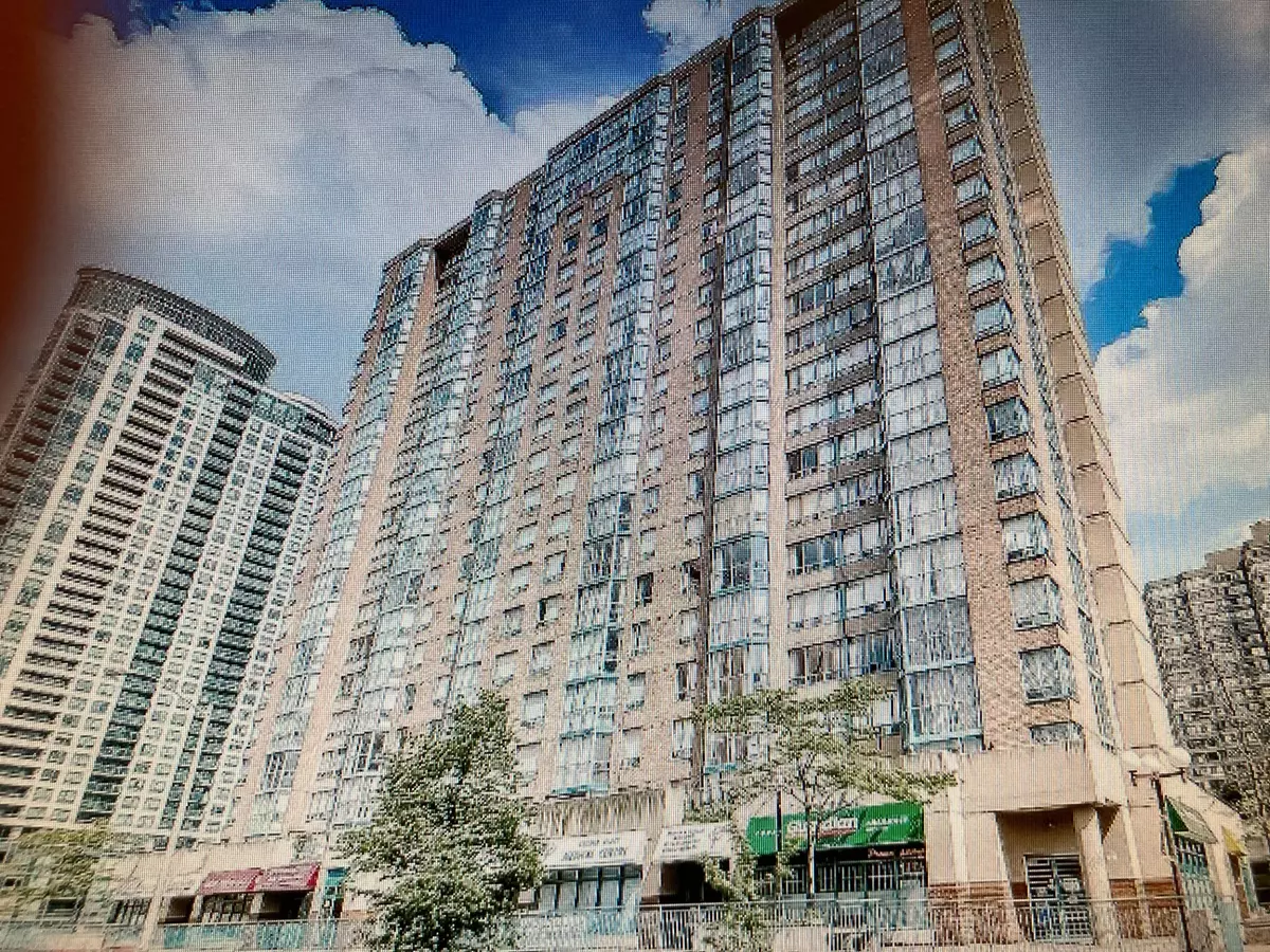 Mississauga, ON L5B 3Y7,265 Enfield PL #PH12