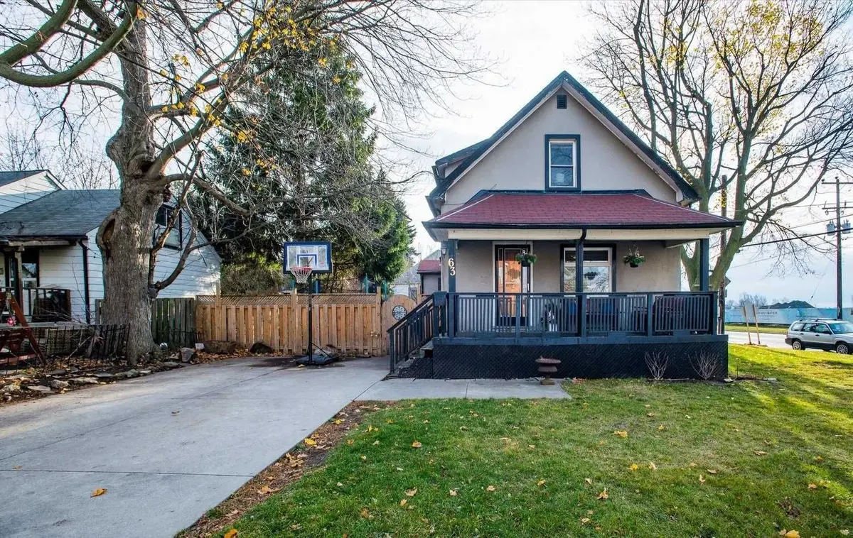 Mississauga, ON L5H 1E2,63 Port ST W