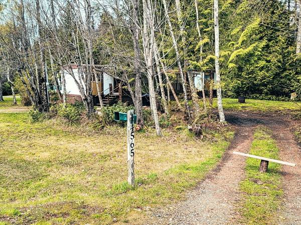 4565 Callow Rd, Bowser, BC V0R 1G0