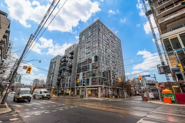 Toronto C01, ON M5V 2P4,60 Bathurst ST #212