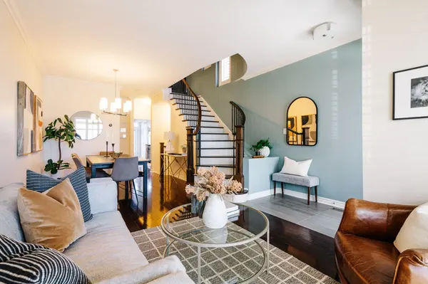 Toronto E02, ON M4E 3W8,82 Whistle Post ST