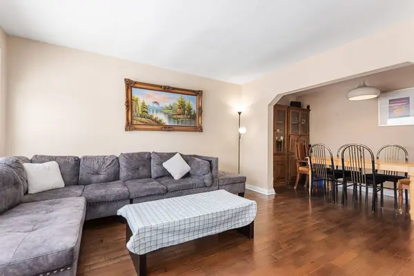 Toronto E04, ON M1K 1N7,463 Birchmount RD