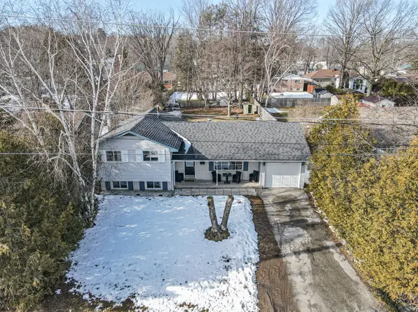 Orillia, ON L3V 3M4,432 Barrie RD