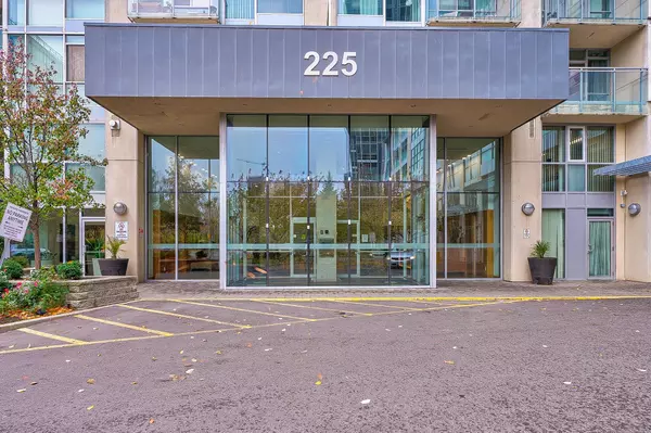 Mississauga, ON L5B 4P2,225 Webb DR #2209