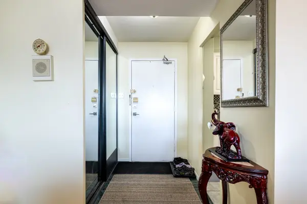 Toronto W05, ON M9L 2K2,2835 Islington AVE #511