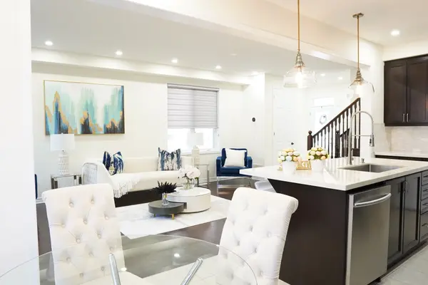 Milton, ON L9E 1L9,1245 Rose WAY