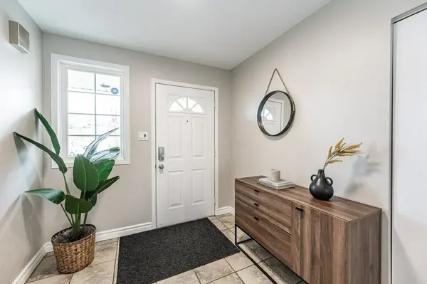 Waterloo, ON N2K 3Y5,531 Windjammer WAY