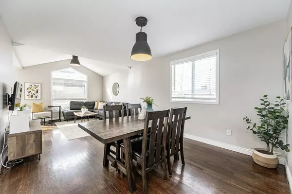 Waterloo, ON N2K 3Y5,531 Windjammer WAY