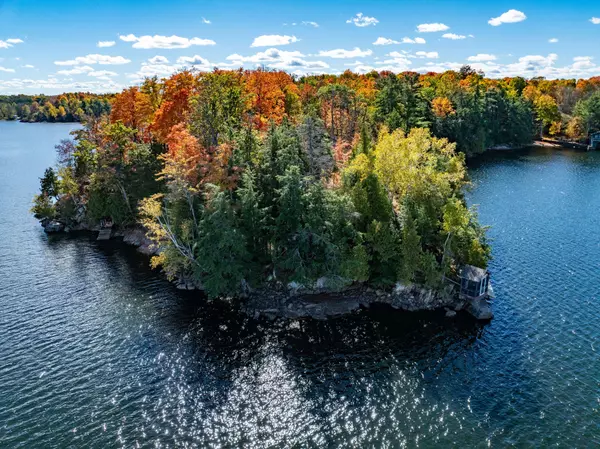 Rideau Lakes, ON K0H 1T0,200 Sugar Bush LN