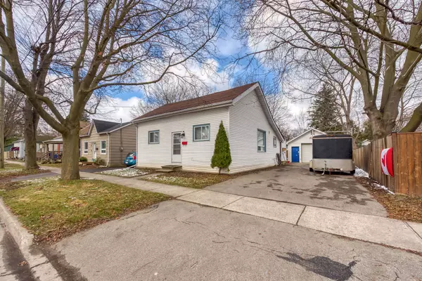 Brantford, ON N3T 1G8,15 Walnut ST