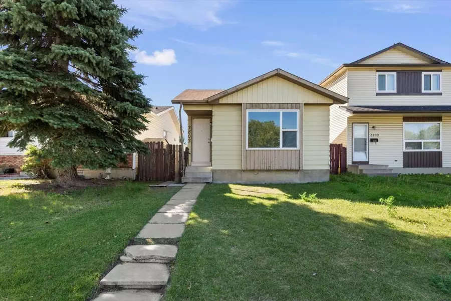 3803 44 Avenue NE, Calgary, AB T1Y 5Z5