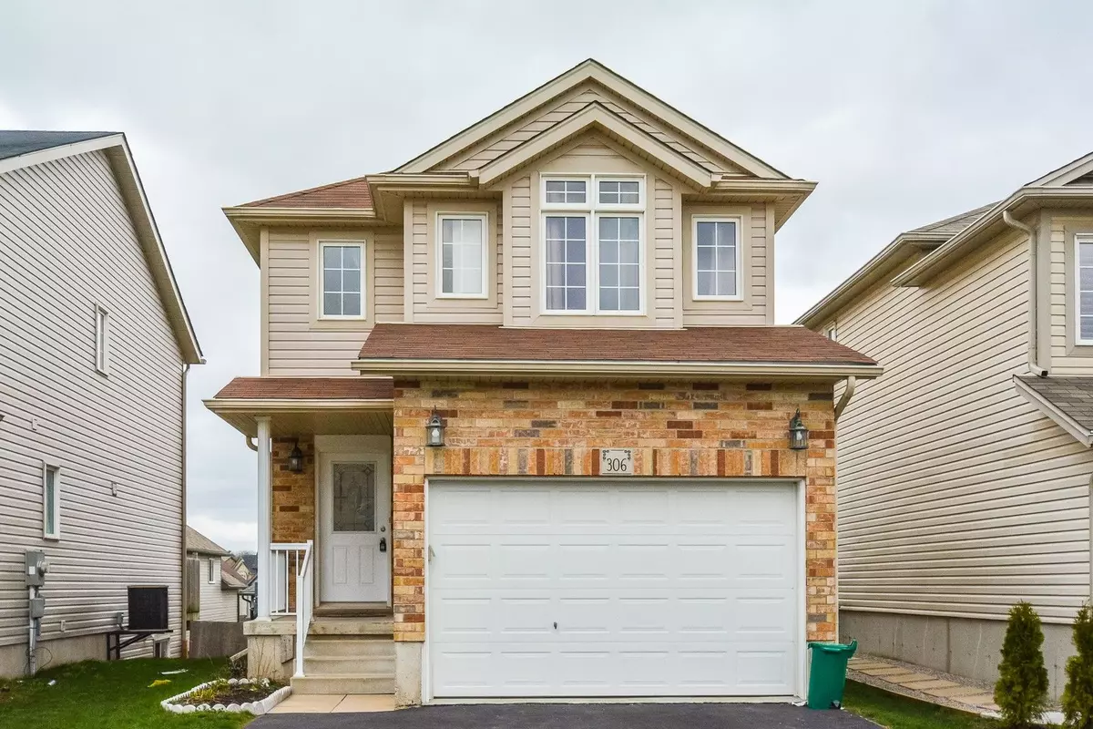 Waterloo, ON N2R 1Z2,306 Featherstone CRES