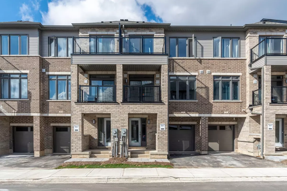 Brantford, ON N3S 3M7,585 Colbourne ST E #803