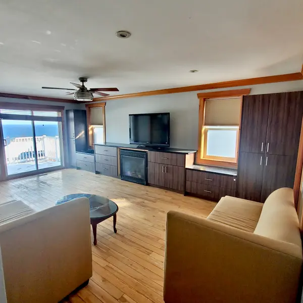 Toronto E08, ON M1M 1B9,68 Sunnypoint CRES