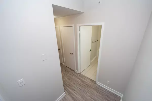 Mississauga, ON L5B 4M6,3985 Grand Park DR #1912