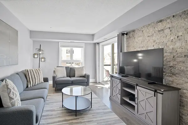 Milton, ON L9T 8R4,1005 Nadalin HTS #310