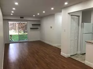 Kitchener, ON N2M 5M9,500 Westmount RD W #208