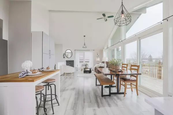 Kawartha Lakes, ON K0M 2C0,79 Hillside DR