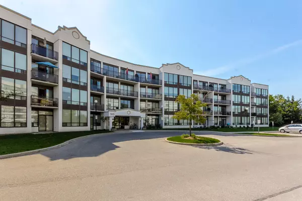 Guelph, ON N1H 8H4,105 Bagot ST #211