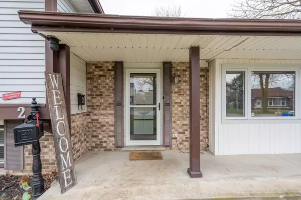 London, ON N5Z 4L6,2 Lochern RD