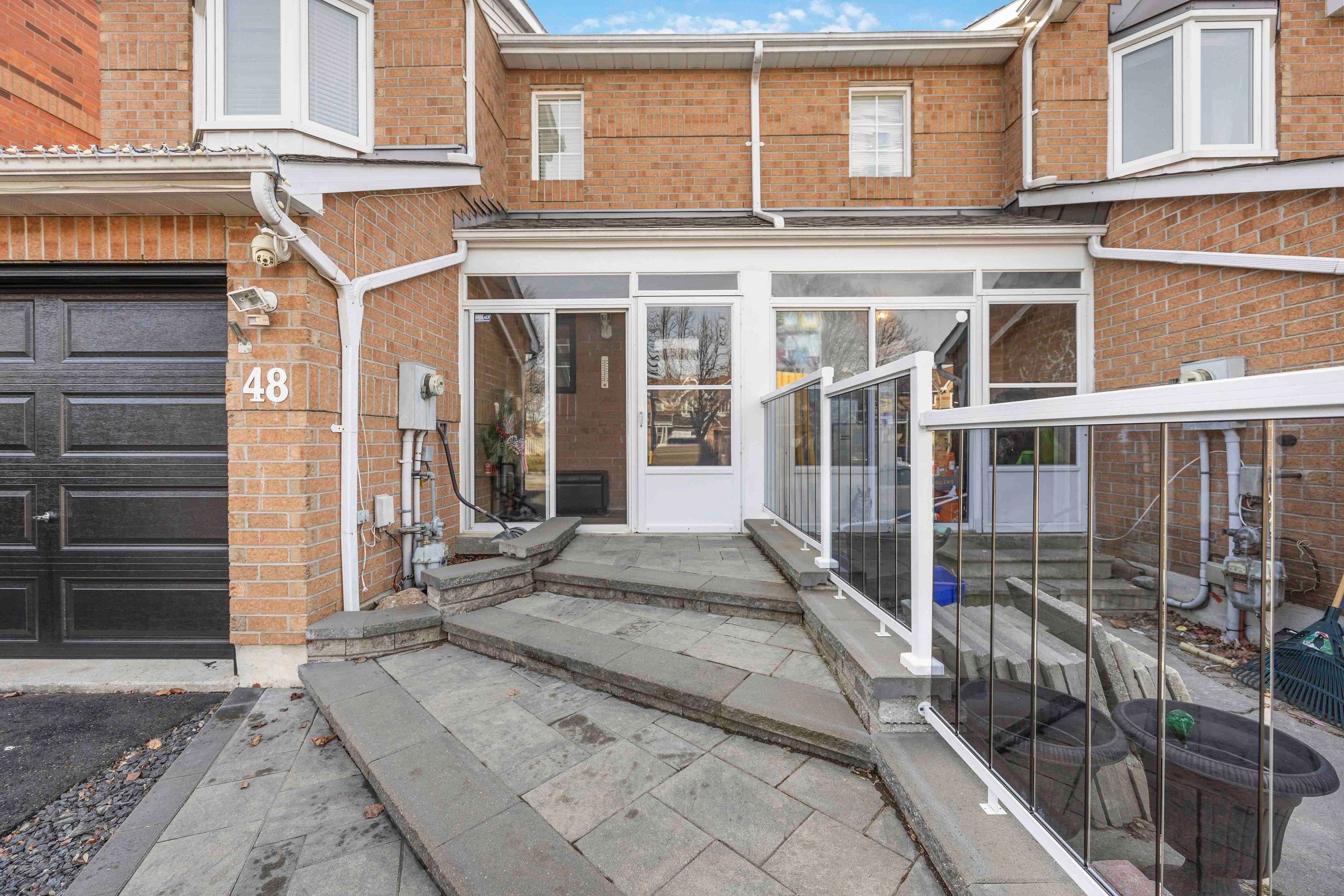 Ajax, ON L1T 3W9,48 Mccullock CRES