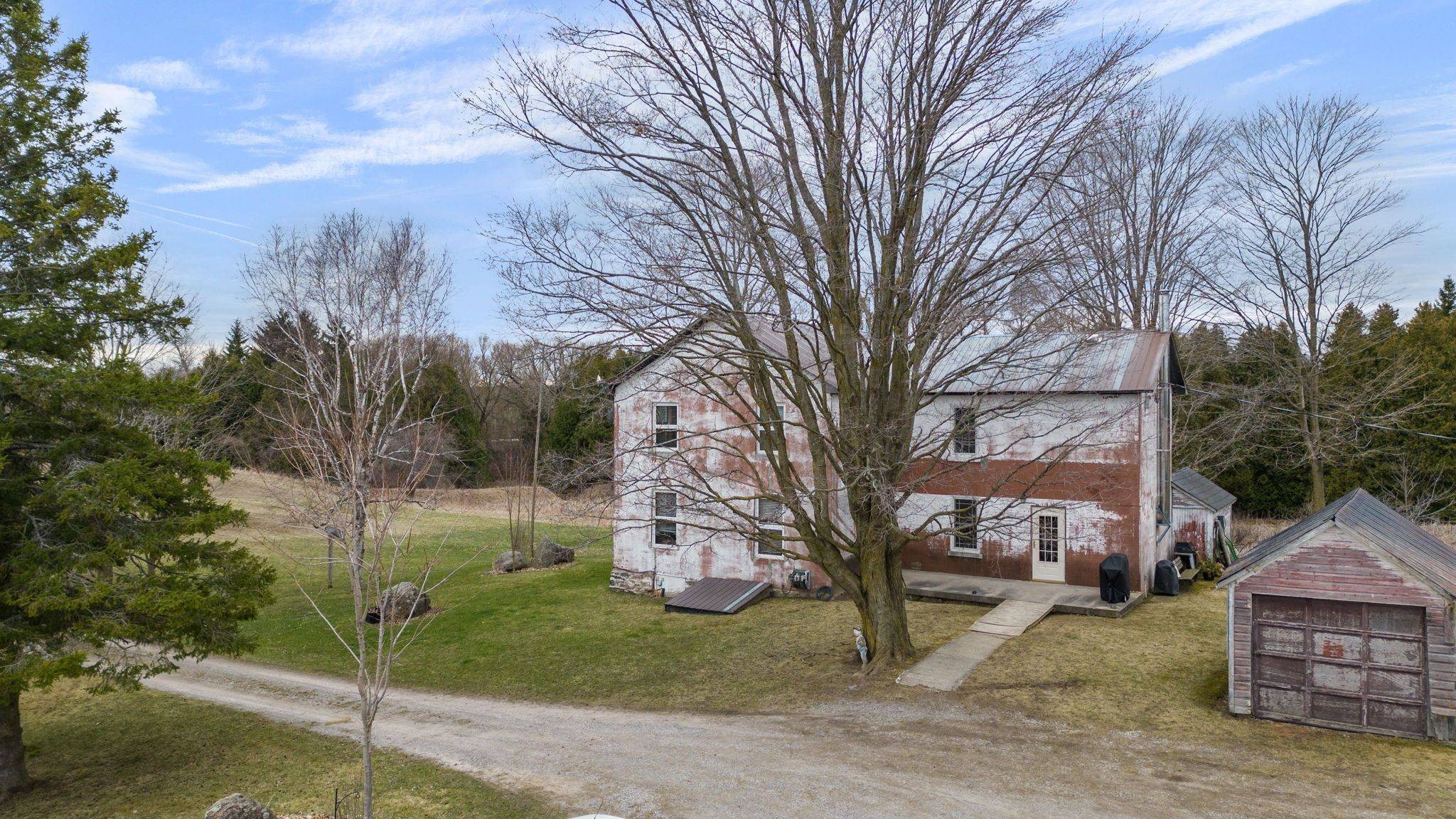 Bradford West Gwillimbury, ON L0L 1L0,1894 13th Line
