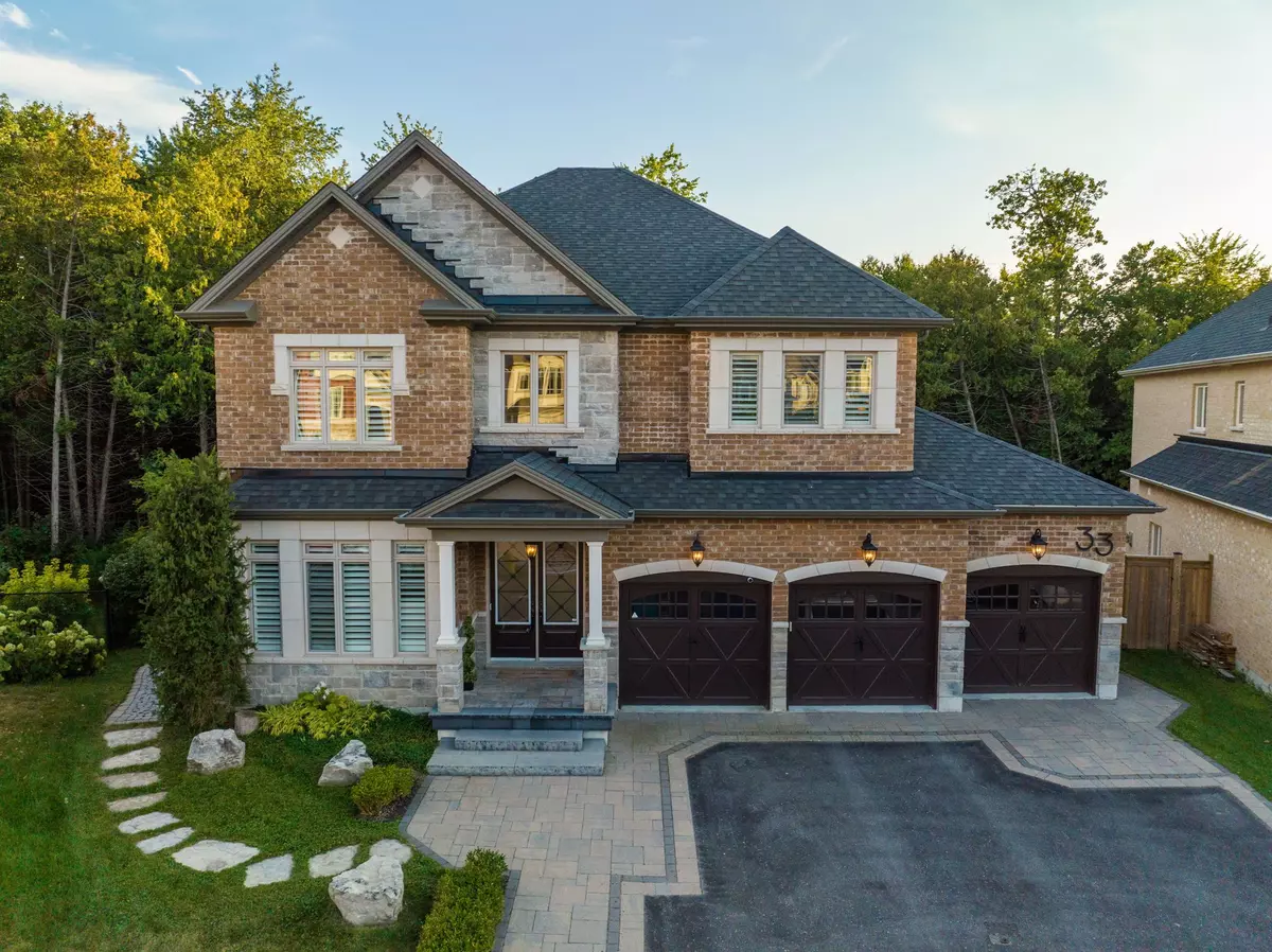 Whitby, ON L1R 2P3,33 Gilchrist CT