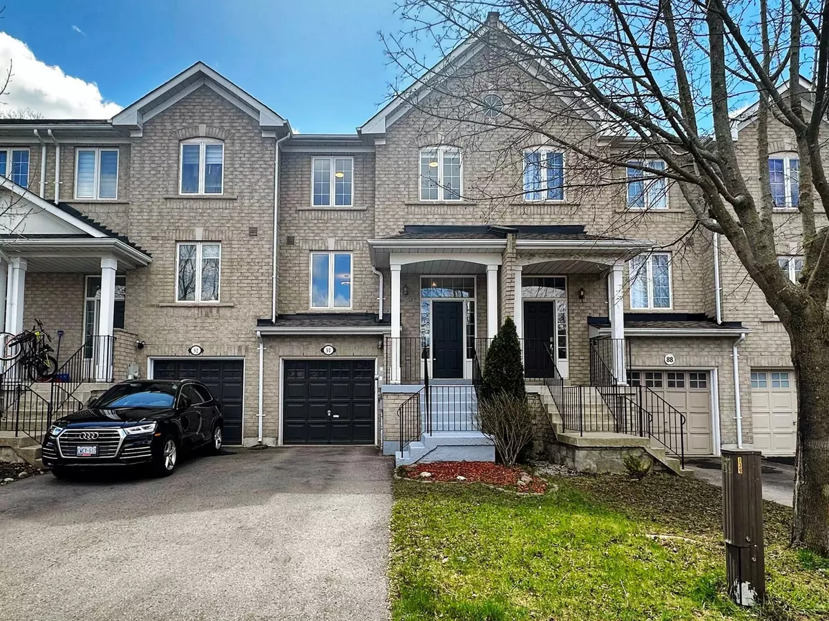 Newmarket, ON L3X 2W9,90 Banbrooke CRES