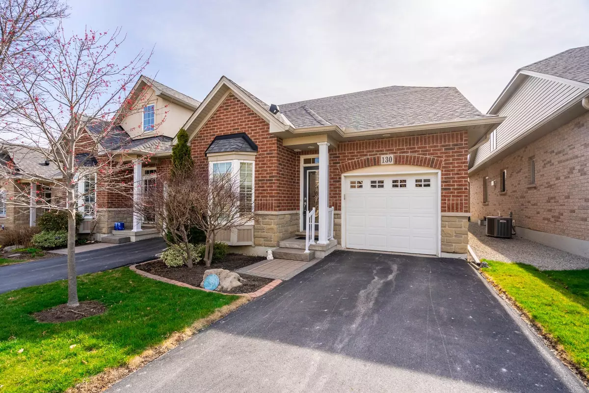 Hamilton, ON L9B 0A3,130 Oakhampton TRL