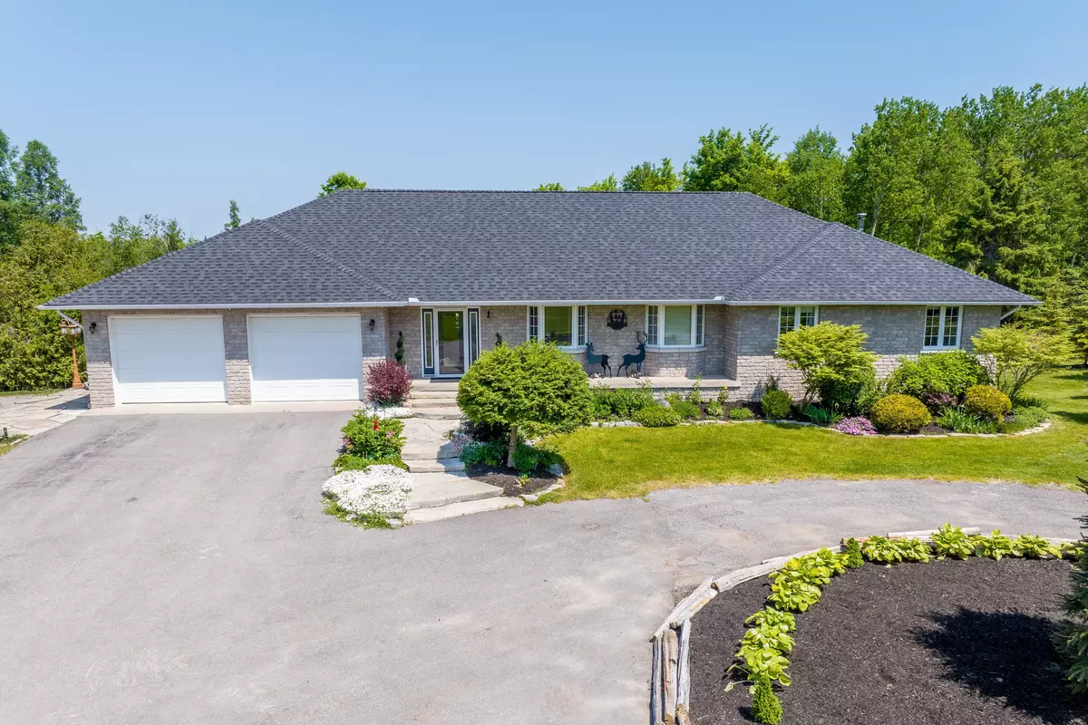 Smith-ennismore-lakefield, ON K0L 2H0,1670 8th Line Smith N/A