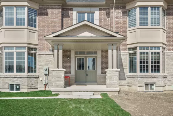 Bradford West Gwillimbury, ON L3Z 2A6,129 Ferragine CRES S