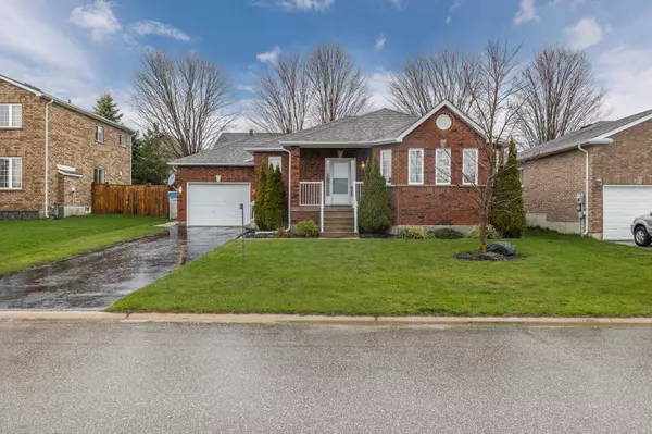 Springwater, ON L0L 1P0,47 Whitfield CRES