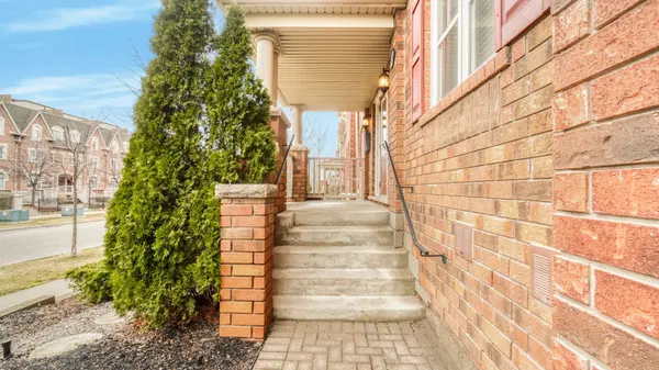 Mississauga, ON L5B 0A7,628 Shoreline DR ## 1