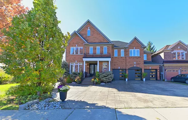 Brampton, ON L6P 1K8,8 Blaketon CT