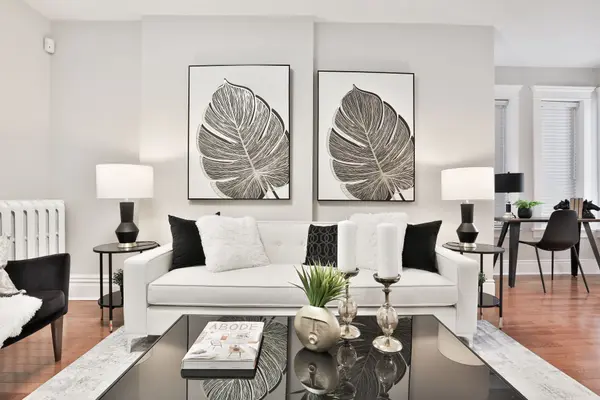 Toronto W02, ON M6P 2T8,188 Quebec AVE