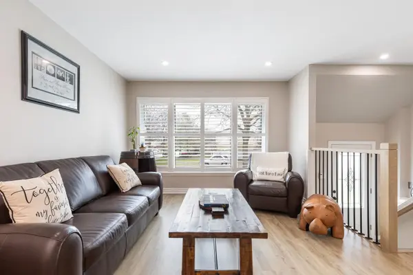 Mississauga, ON L5N 1Y3,7107 Cadiz CRES