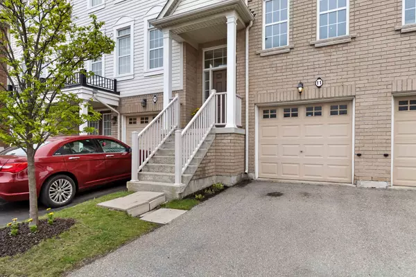 Burlington, ON L7M 0V2,4823 Thomas Alton BLVD #11