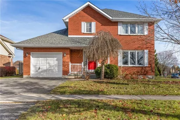 Tillsonburg, ON N4T 1M8,322 LANSDOWNE AVE