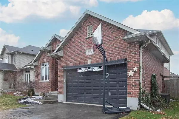 Middlesex, ON N5Y 6L6,1656 BLACKMAPLE CRES