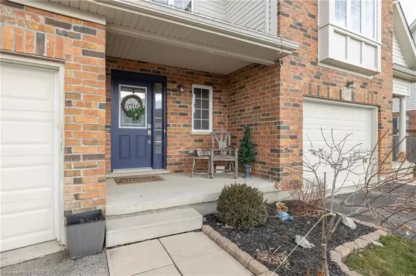 London, ON N6G 0N6,871 SILVERFOX CRES