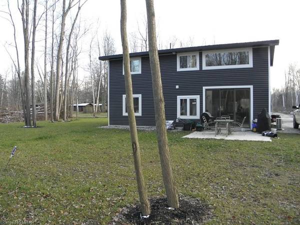 Lambton Shores, ON N0N 1J1,6300 WILLIAM-MILLIKEN RD