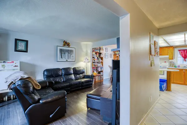 Kitchener, ON N2N 1S5,38 Meadow Woods CRES