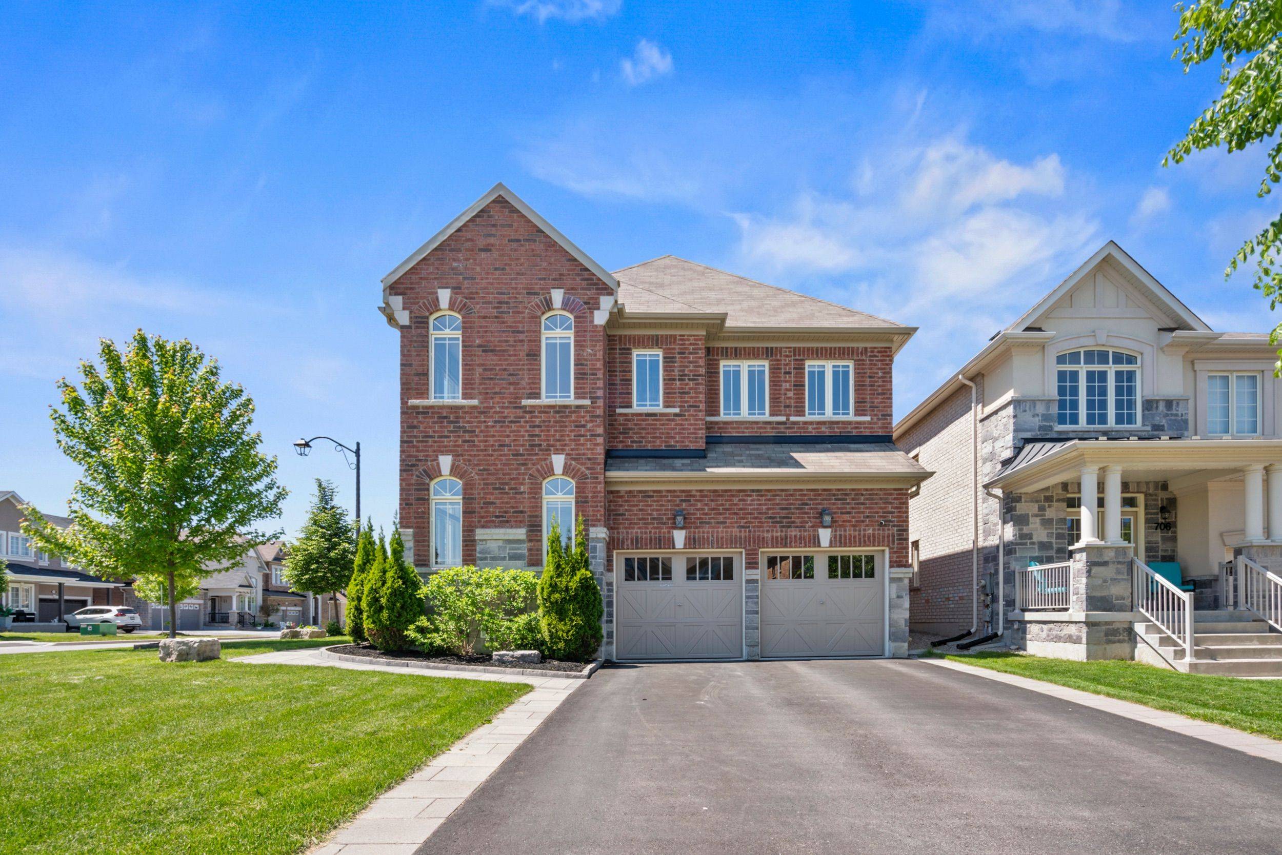 Newmarket, ON L3X 0J1,550 Clifford Perry PL