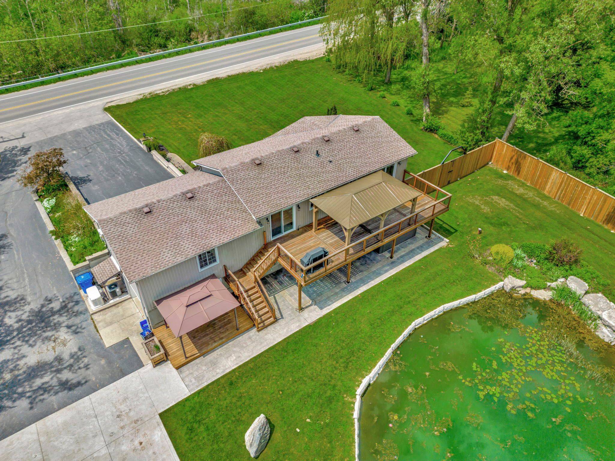 North Dumfries, ON N0B 1E0,4200 Trussler RD